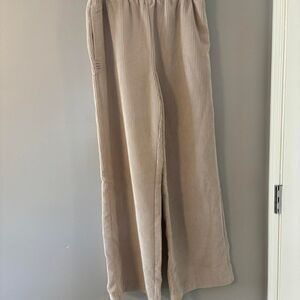 Bdg Women's Cream and Tan Trousers Size Small